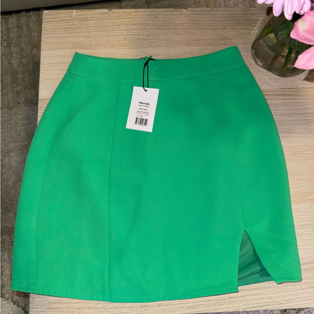 Showpo Evelenna Skirt in Green (size US 2/ AU 6)